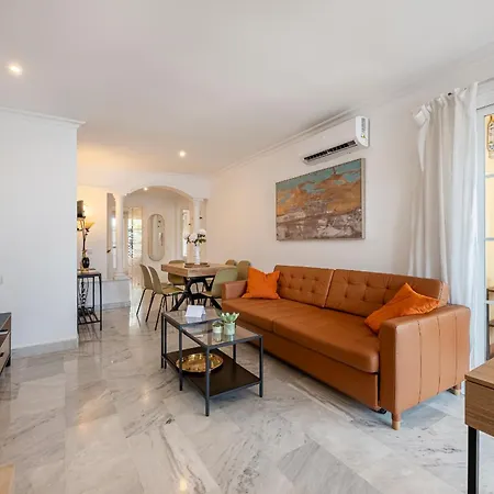 Recently Refurbished 2br Flat Pool In Puerto Banus * Marbella